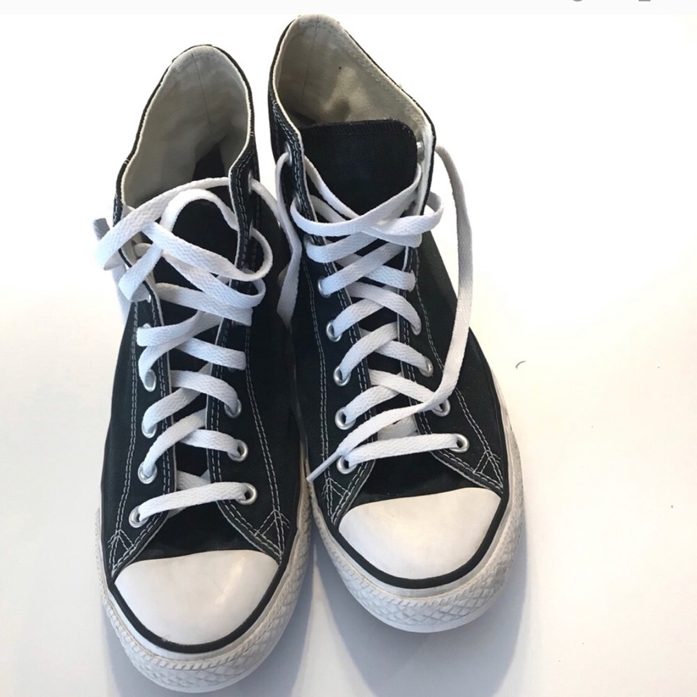 Converse High-tops  ⭐️